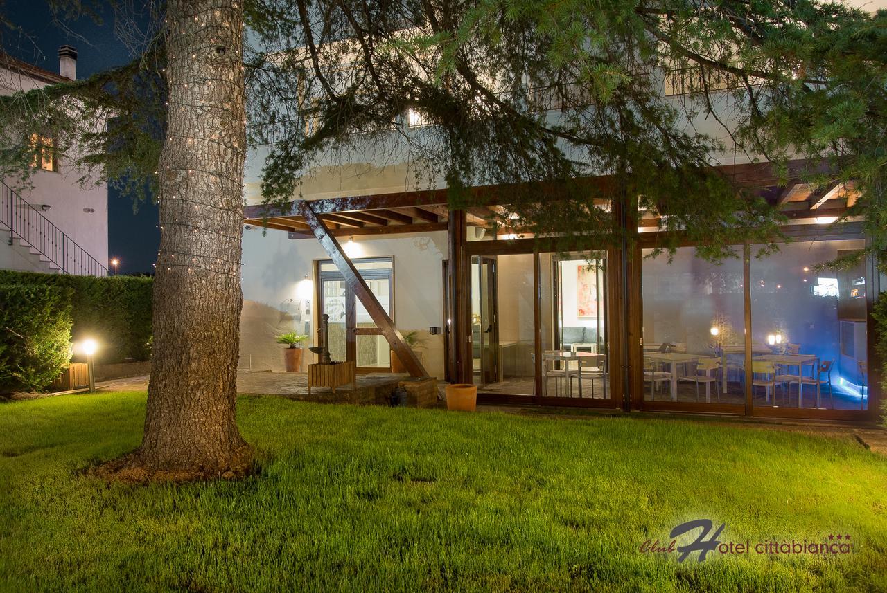 Boutique Hotel E Spa Citta Bianca Πεσκάρα Εξωτερικό φωτογραφία