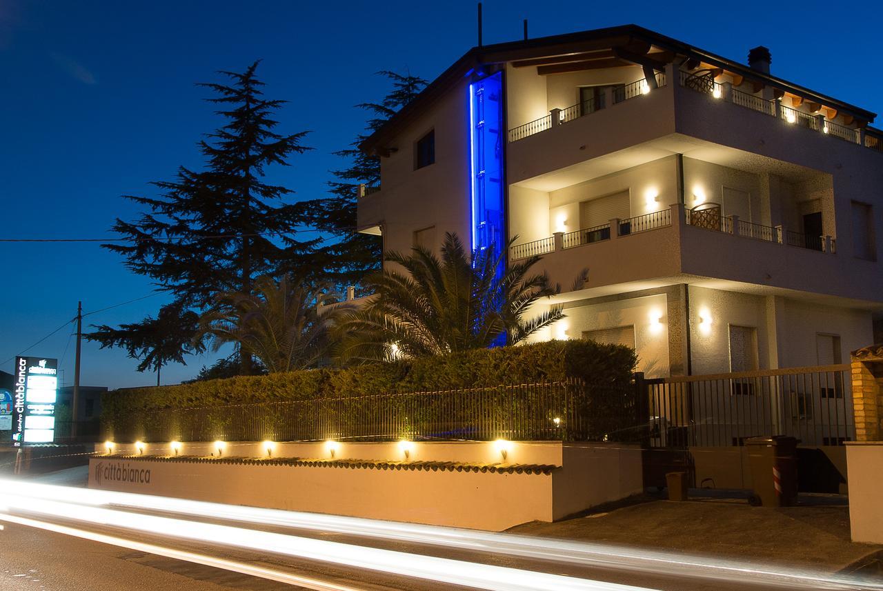Boutique Hotel E Spa Citta Bianca Πεσκάρα Εξωτερικό φωτογραφία